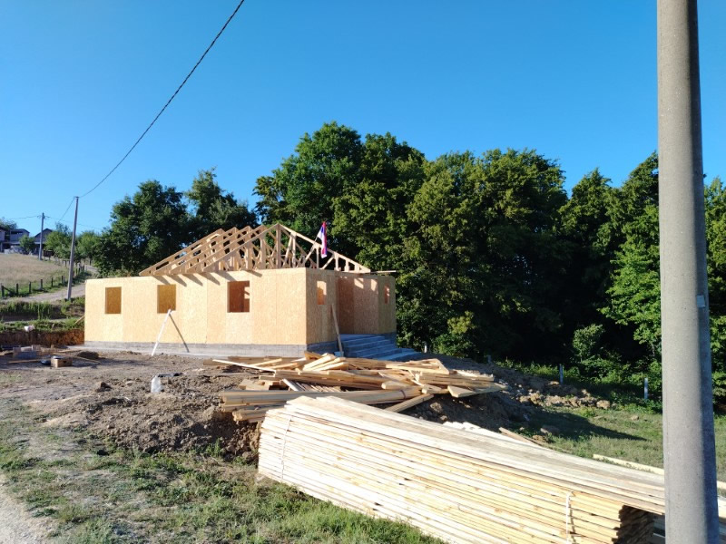 DomoStrojBrckoMontazneKuce (9)